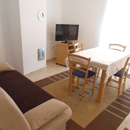 Apartments Petricevic 2 سيلتسي المظهر الخارجي الصورة